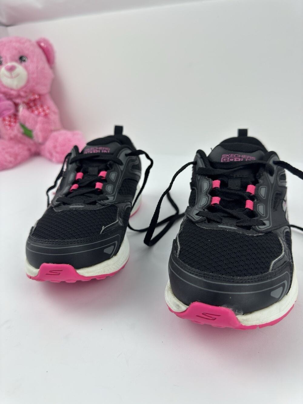 Skechers Go Run Consistent 128075W Sz. 8,5 Women’s Black/Pink Sneakers
